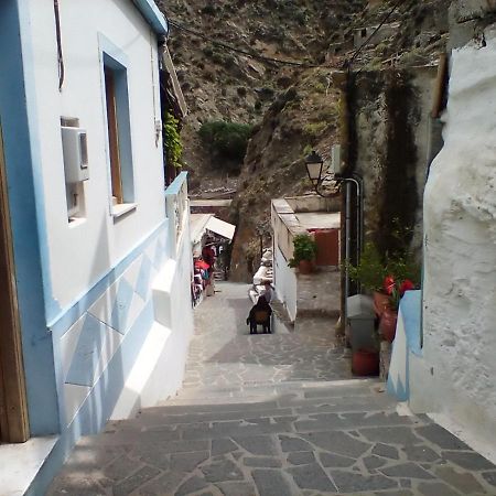 Olympos Apt With Amazing Mountain View מראה חיצוני תמונה